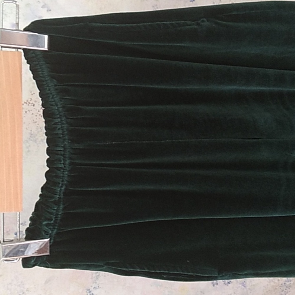 Valenti Women's Size Small Forest/Hunter Green Velvet Pull On Pants *Altered* - Picture 2 of 13